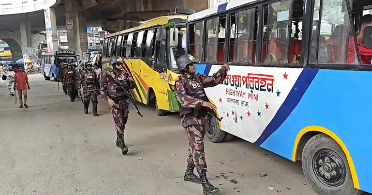 মহাসড়কে বিজিবি মোতায়েন